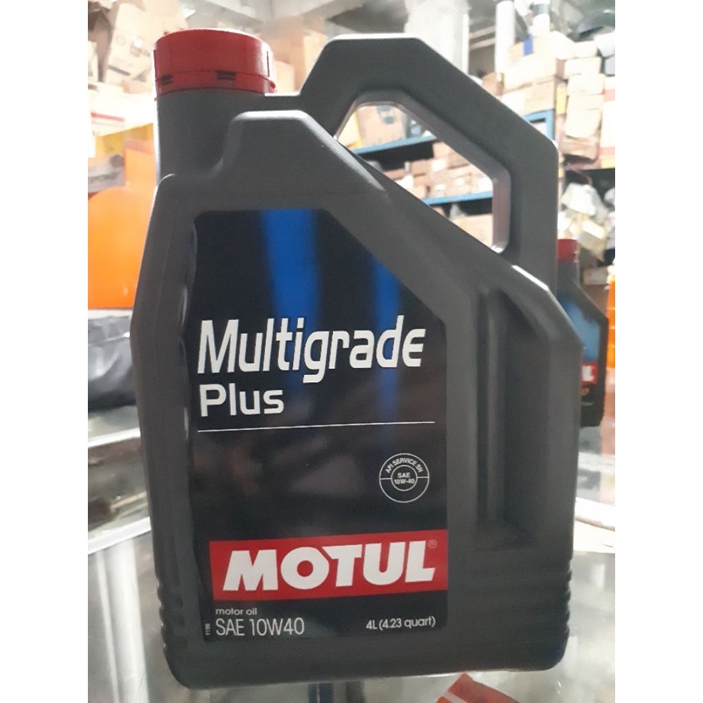Oli  mesin motul multigrade plus sae 10w40 4L atau 1 galon