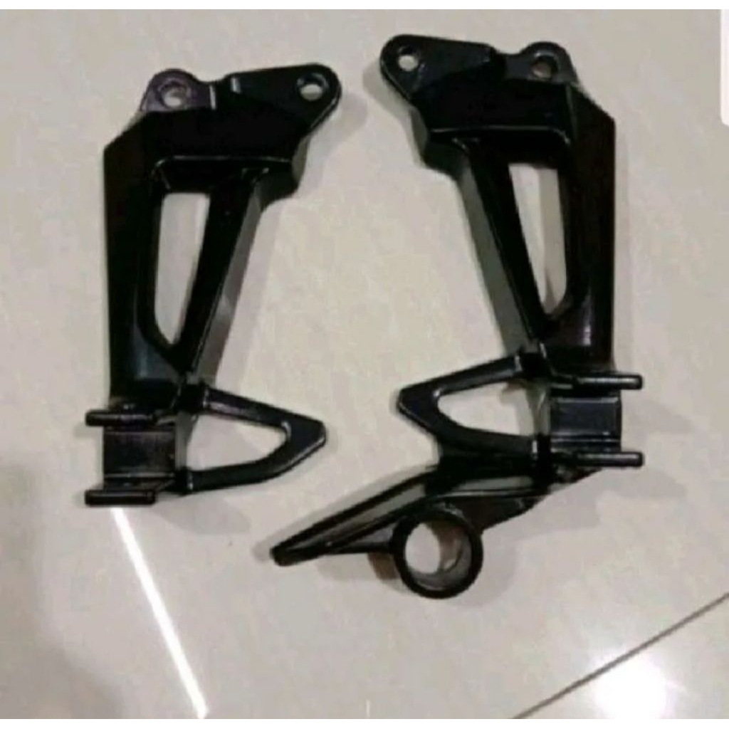 Footstep Step, pijakan kaki belakang, untuk motor yamaha vega R new original copotan