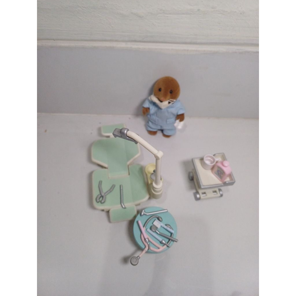 sylvanian dentist no box