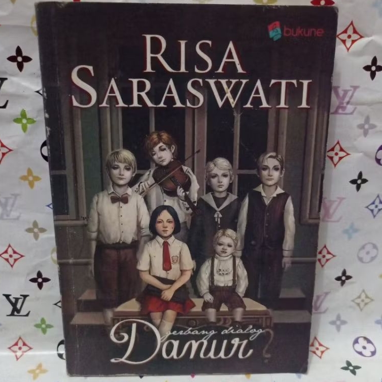 BUKU RISA SARASWATI GERBANG DIALOG DANUR