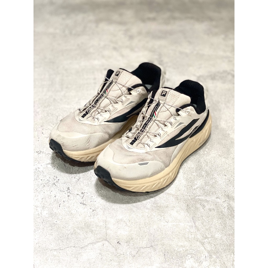 Sepatu Running FILA Boa System Tali putar Second Original