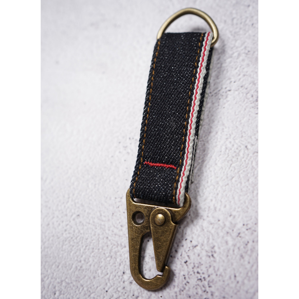 CASEYJEANSFIVE - STIRRUPS 17OZ SELVEDGE KEYCHAIN