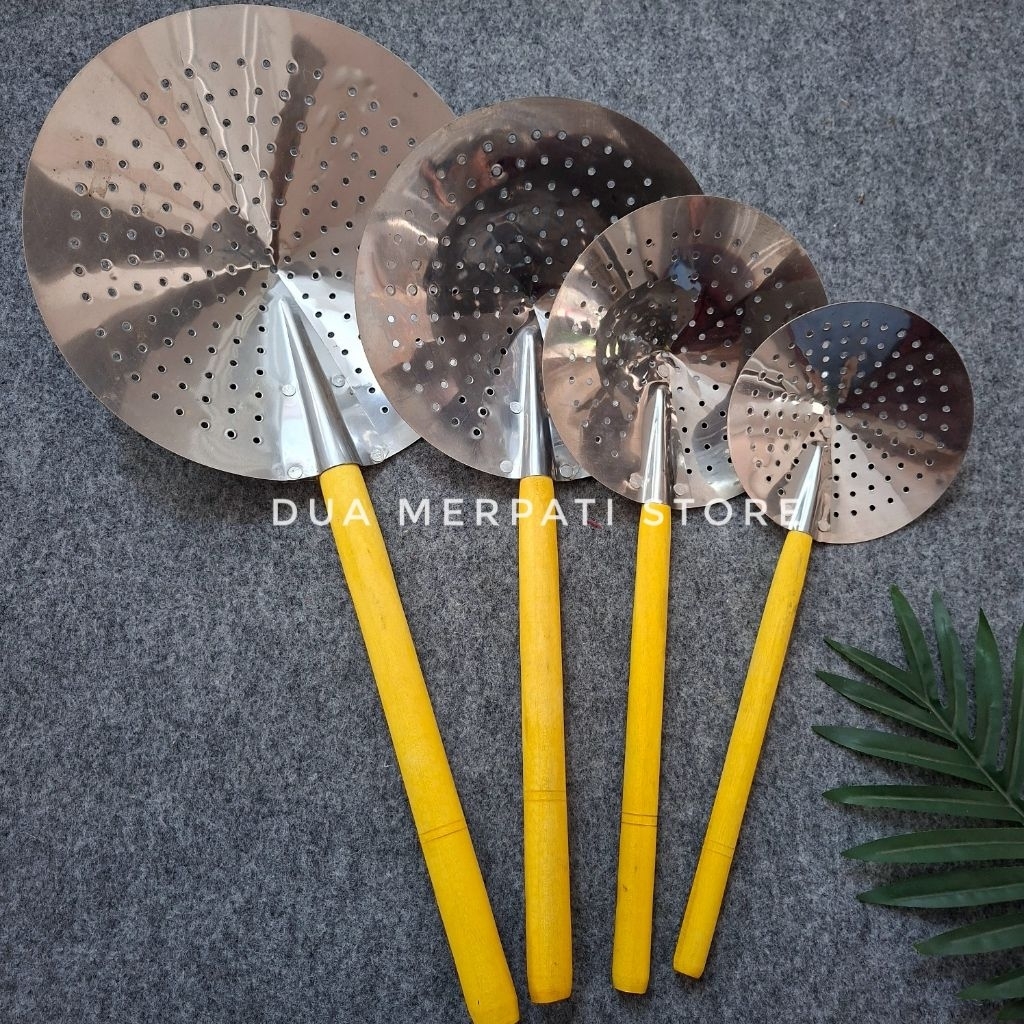 Serokan Gorengan Tebal / Serok Penggorengan / Peniris Gorengan / Serok Stainless Gagang Kayu