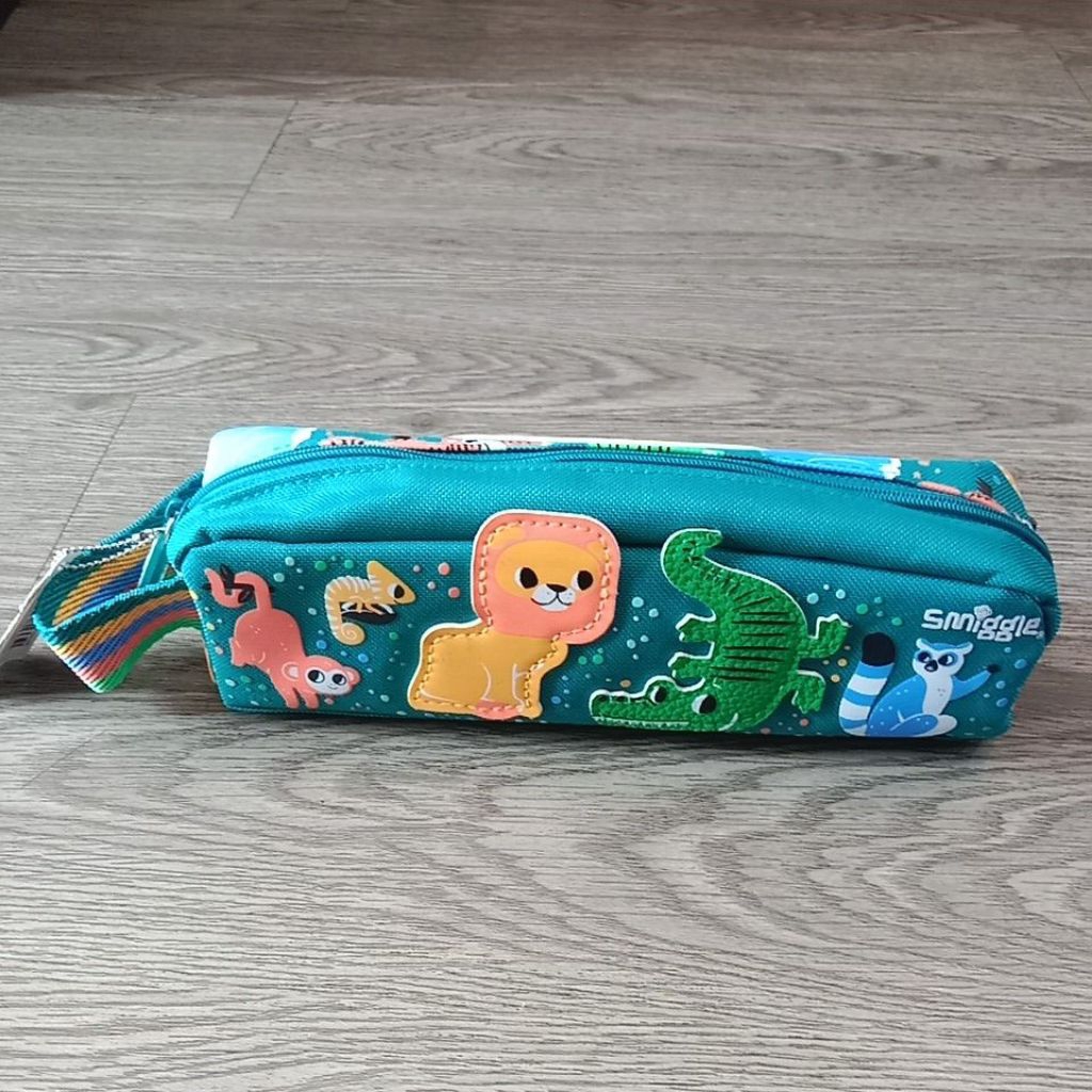 

Tempat Pensil Smiggle