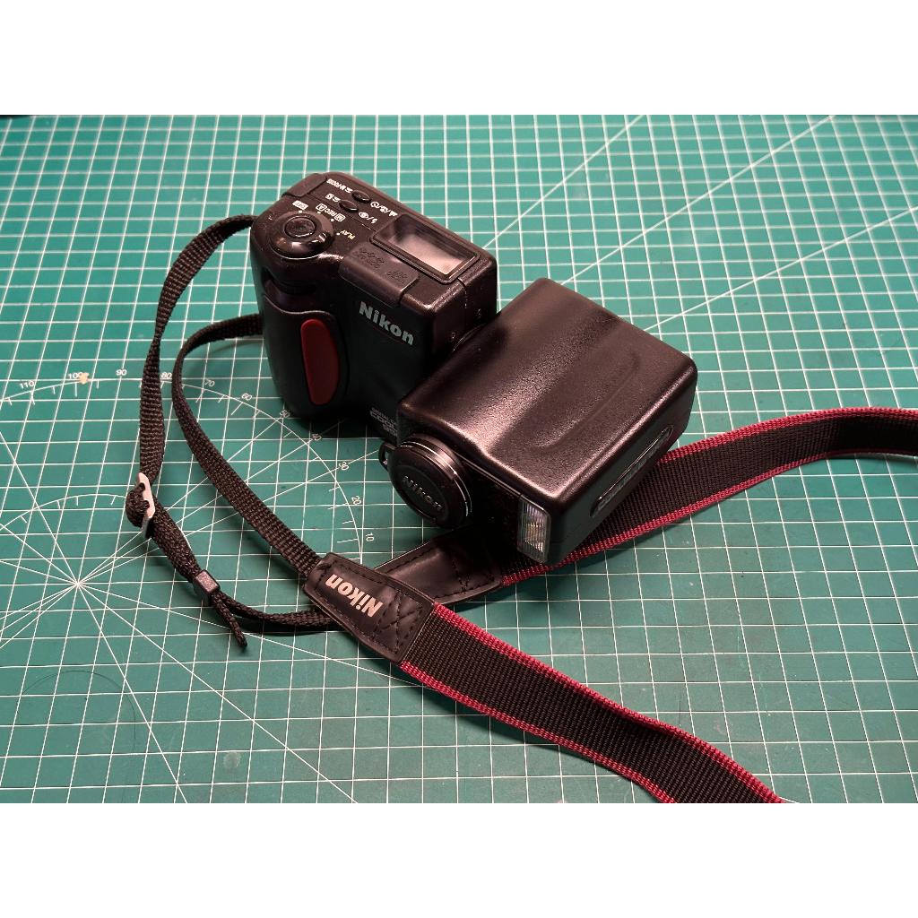 kamera digital vintage retro camdig digicam Nikon Coolpix 995