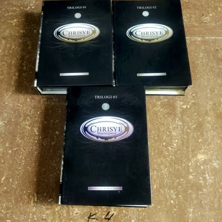 CD trilogi Chrisye masterpiece