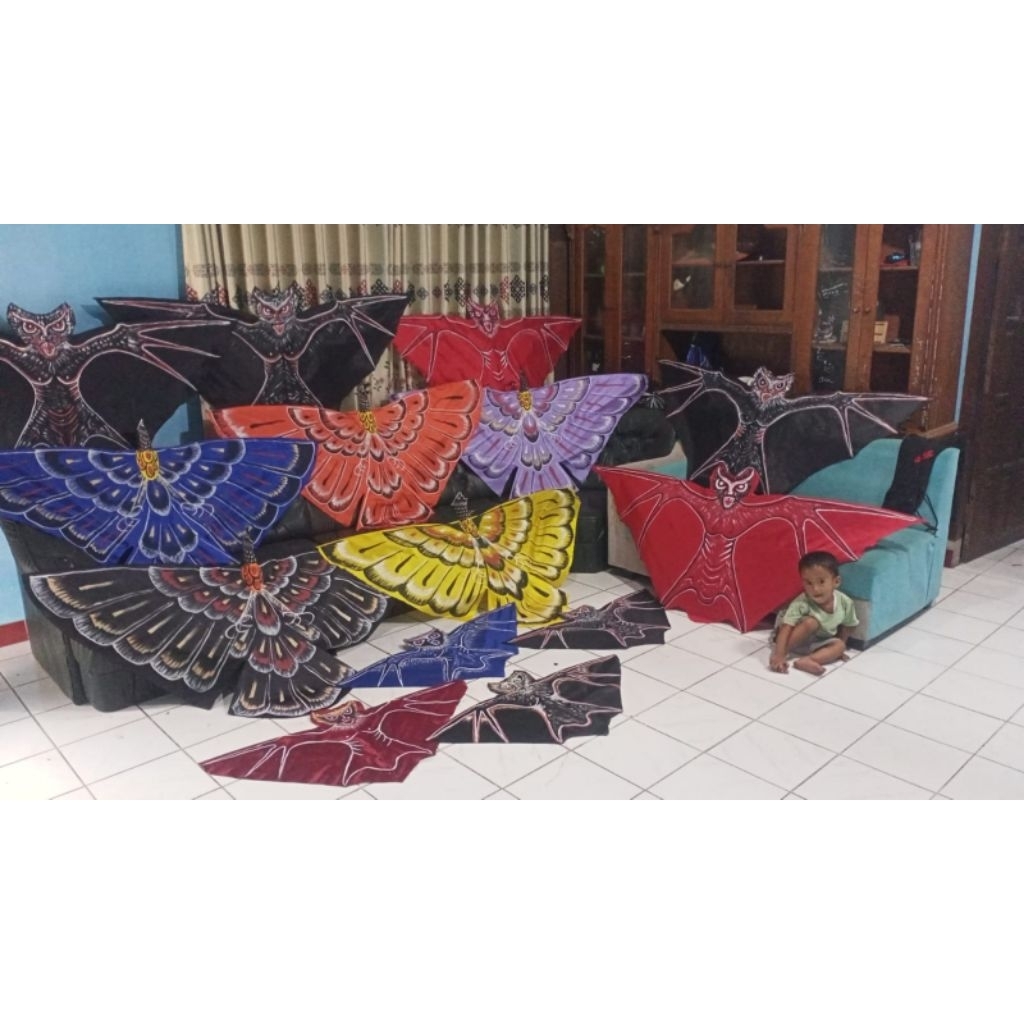 layangan sedang burung elang