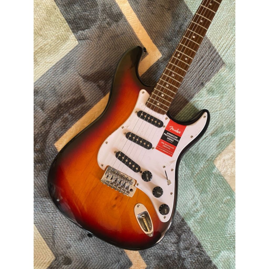 Gutar Fender Stratocaster custom sunbrust