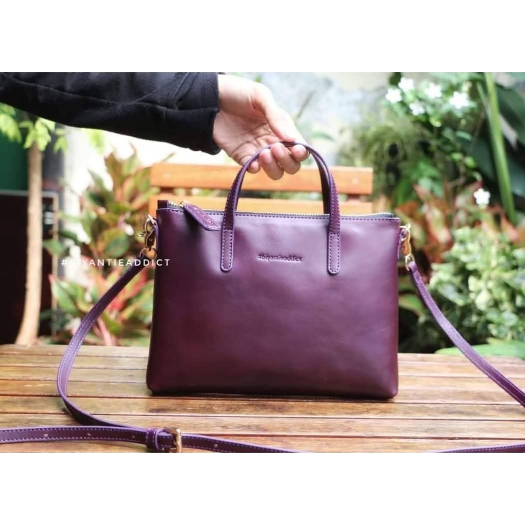 Sabai bag by BiyantieAddict preloved Tas Kulit Sapi Asli