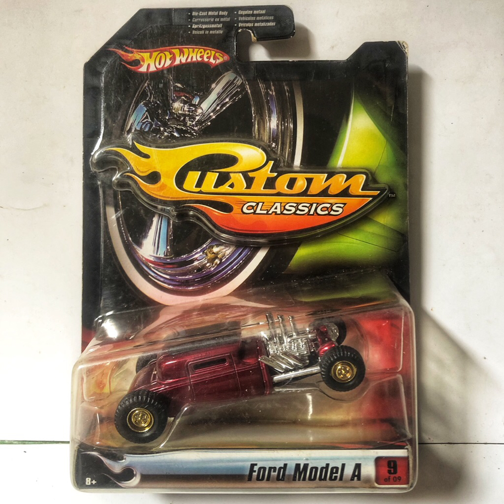 Hot Wheels Custom Classics Ford Model A Red 1/50