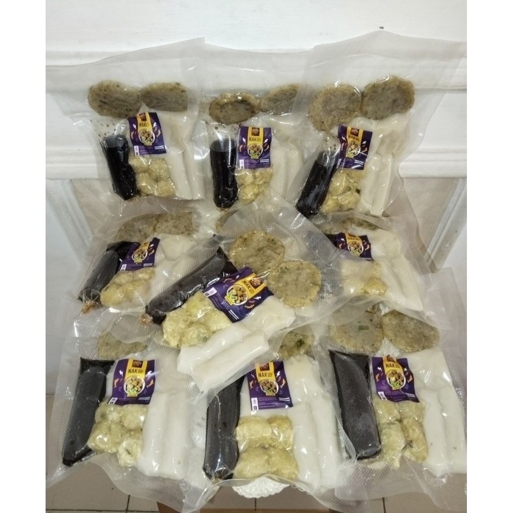 

pempek palembang youta D(vita) pempek ikan tenggiri enak kemasan ekonomis isi 5 dan 10 campur