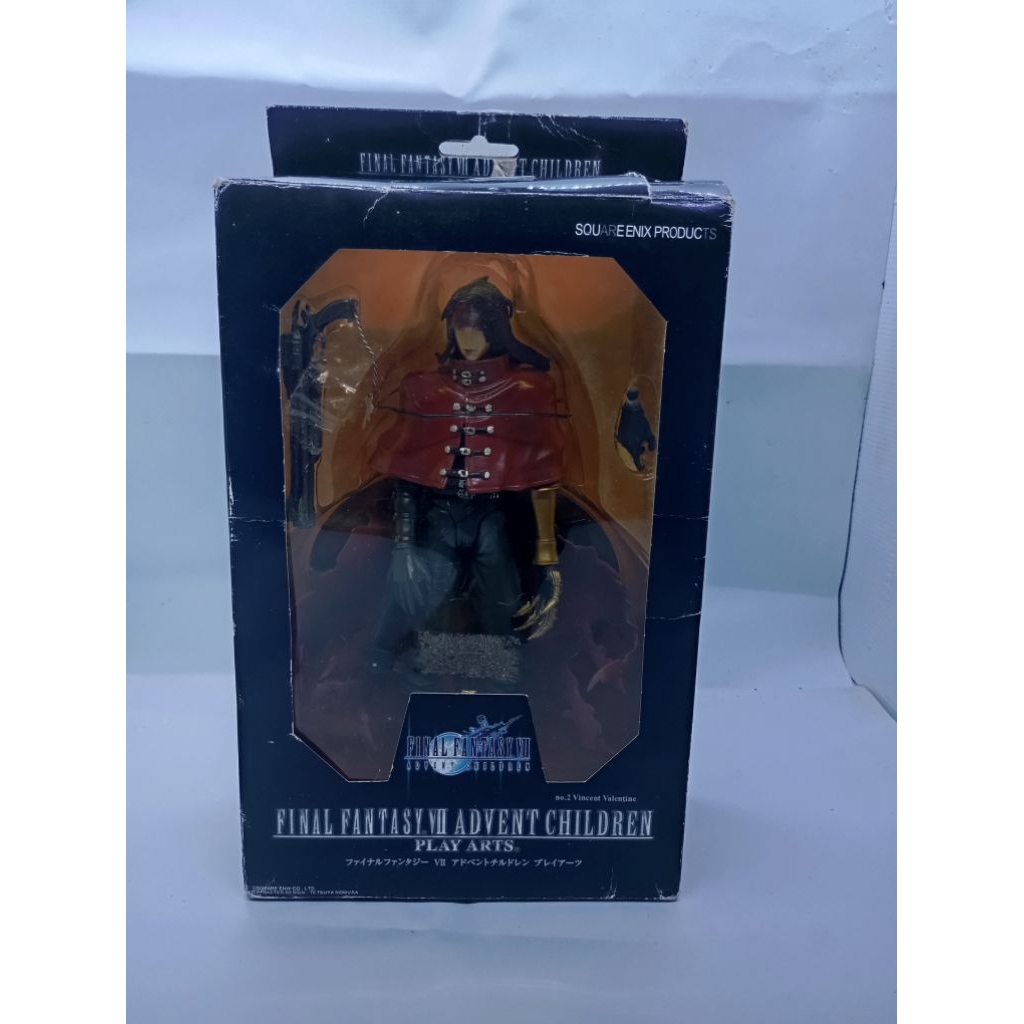 Play arts Vincent Valentine
