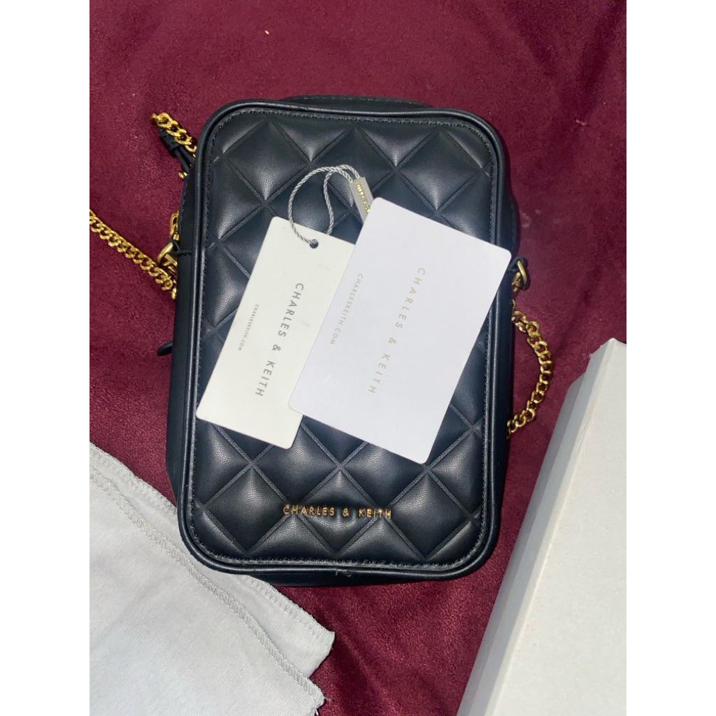 phone bag Charles & Keith