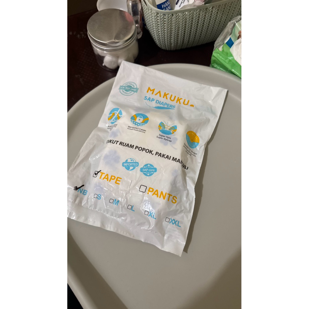 Pampers NB Makuku Merries (Newborn)