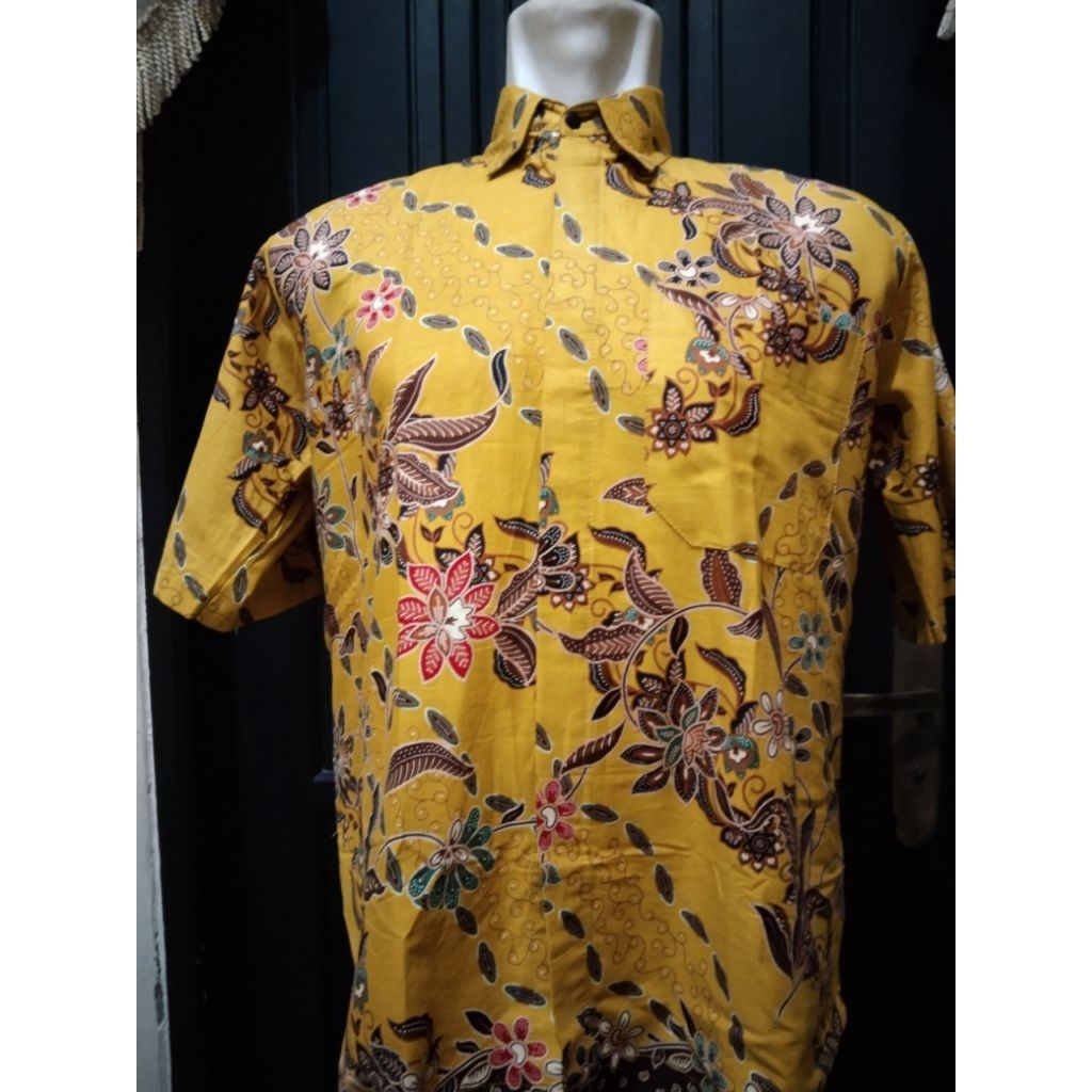 kemeja Batik Pekalongan pria lengan pendek motif bunga
