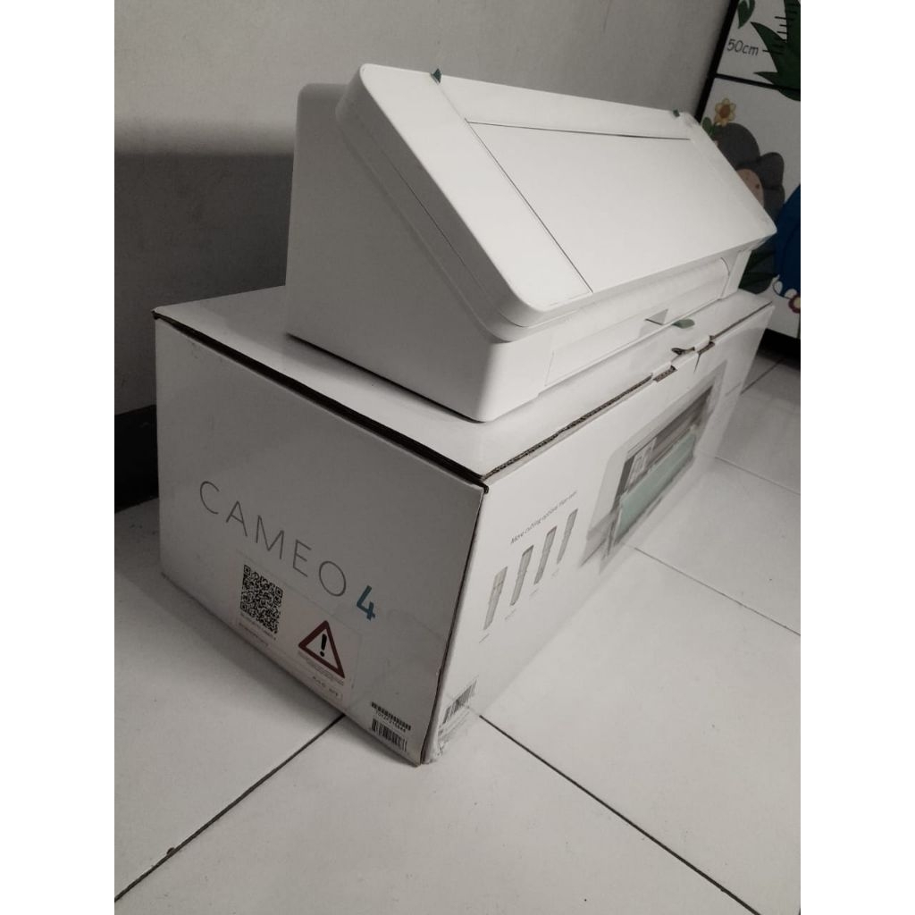 Mesin Cutting Silhouette Cameo 4 Alat Potong Stiker A3 Bulat Kotak Gambar Preloved