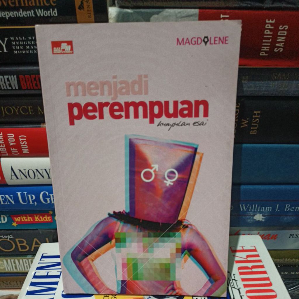 Buku menjadi perempuan By Magdalene