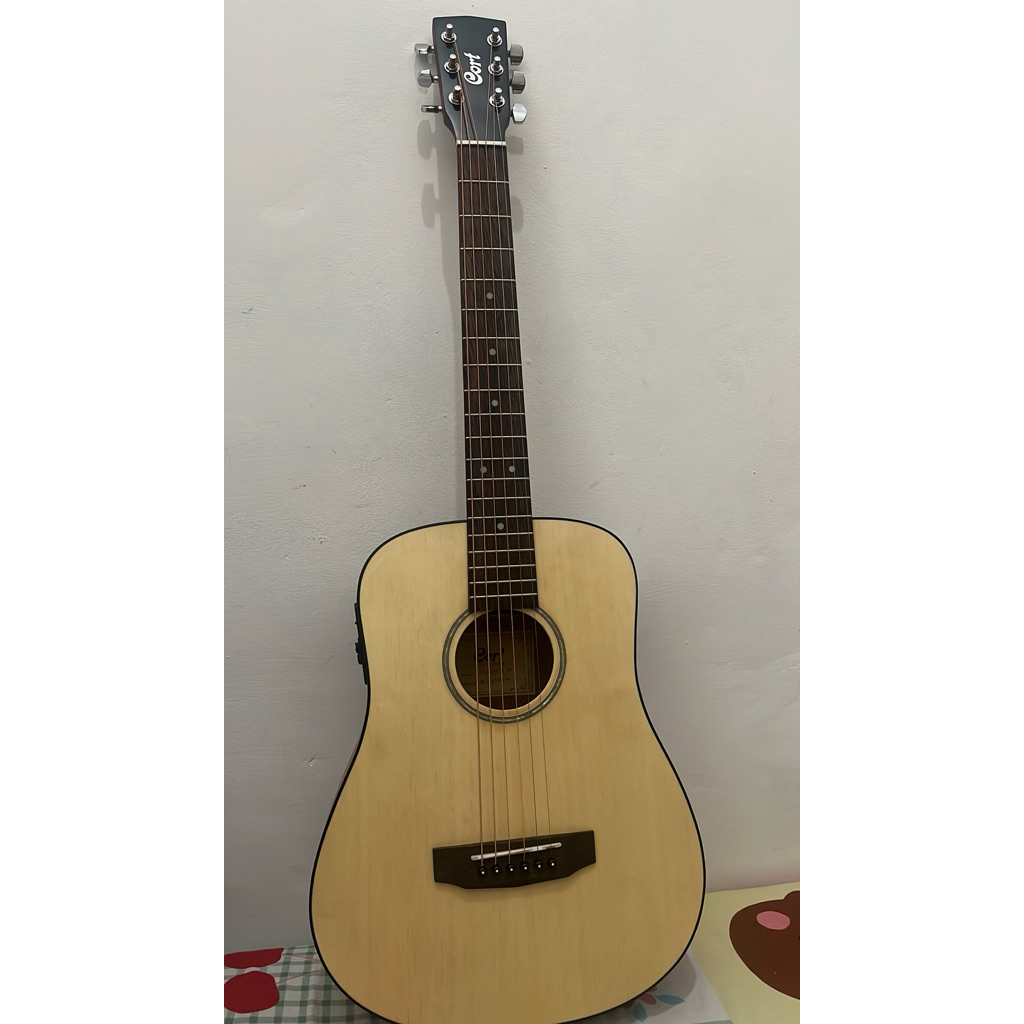Guitar/Gitar Akustik Elektrik Original Cort 3/4 Bekas Baru Beli Banget
