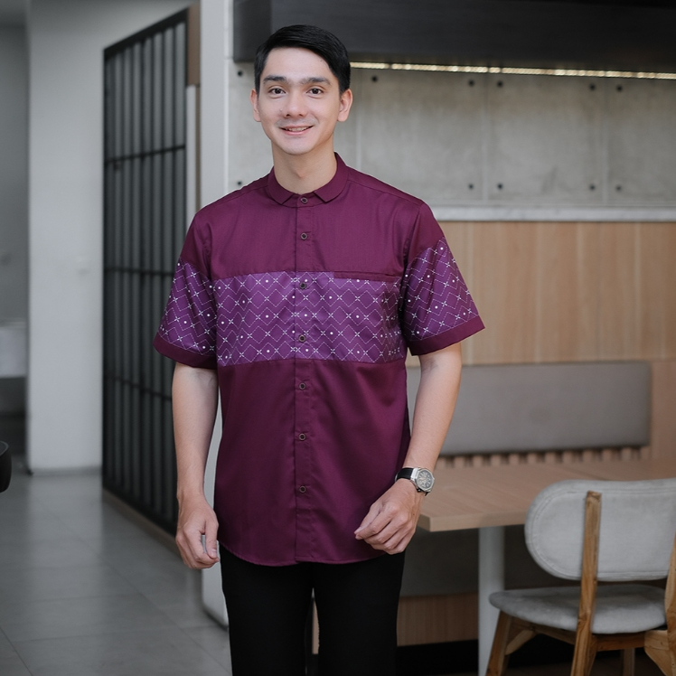 Baju Koko Pria Lengan Pendek Arabesque Embroidery Maroon Design | Baju Koko Merah Marun Lengan Pende
