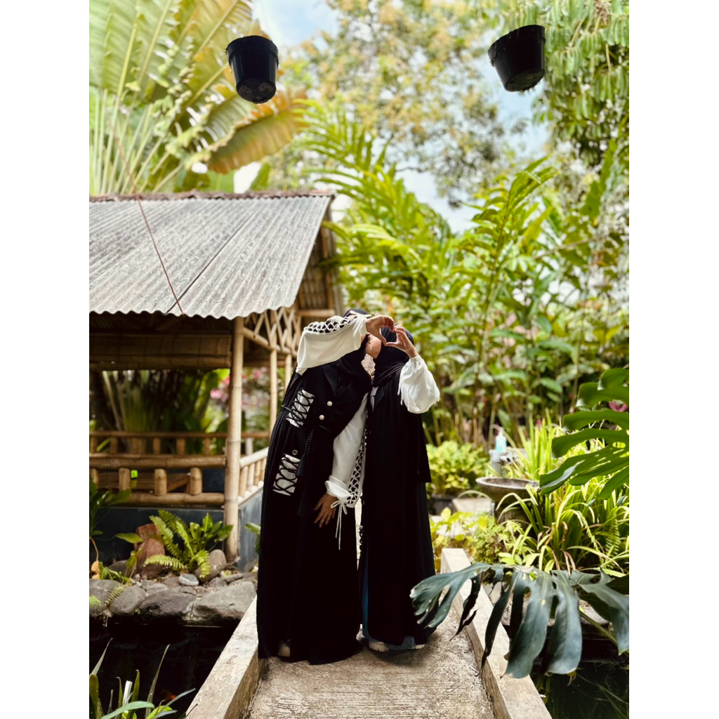 Abaya Outer Shafa & Marwah – Outer Only Elegan | Couple Ibu Anak Muslimah | Abaya Hitam Putih