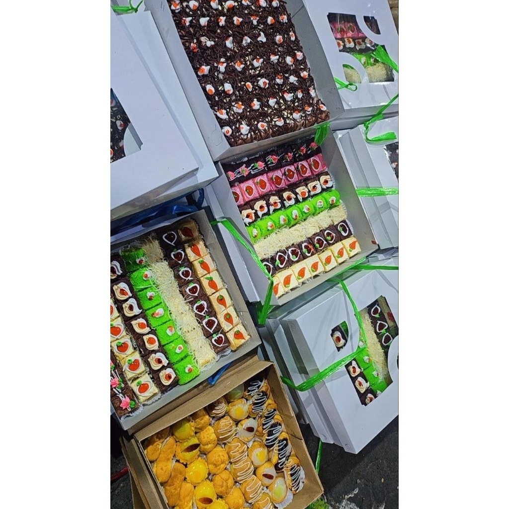 KUE TART MINI / KUE BASAH