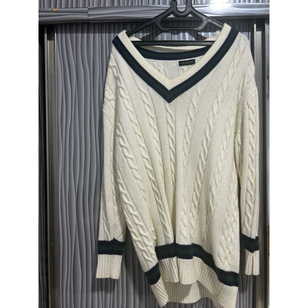 noir sur blanc cardigan