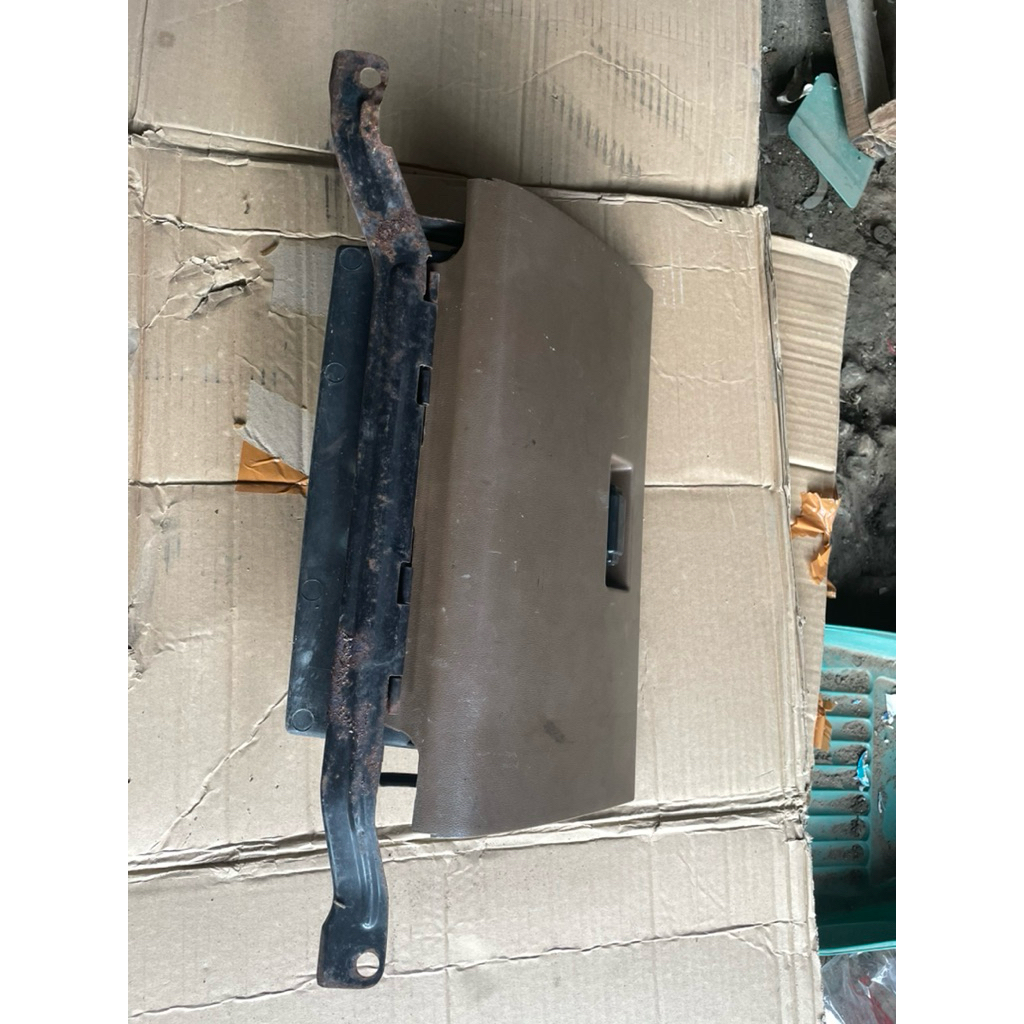 Laci Dasboard Corolla DX Original