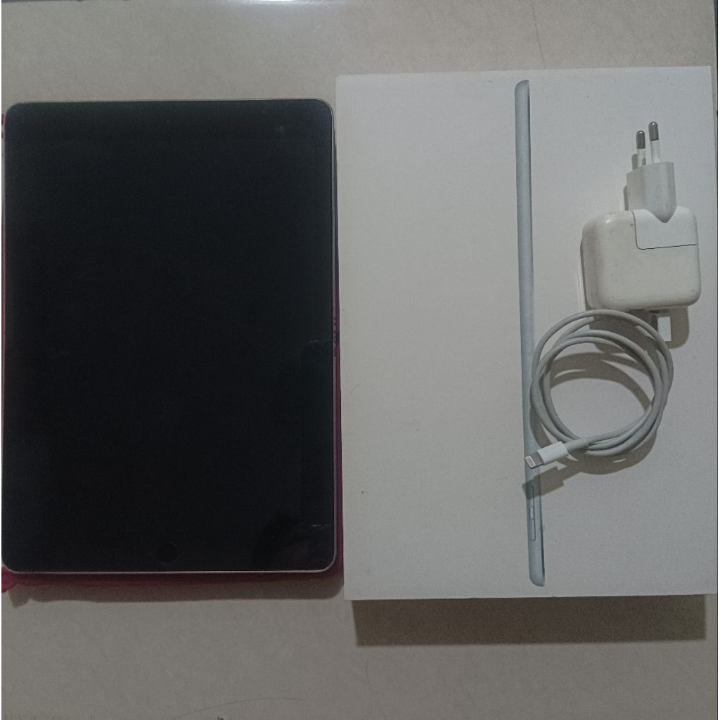 TABLET IPAD AIR 2 16GB WIFI ONLY FULL SET KONDISI MINUS
