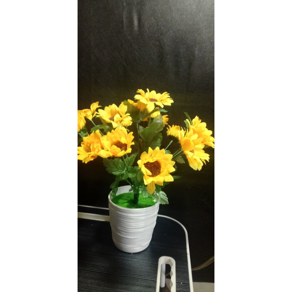 bunga matahari hias ruangan tamu/bunga artificial/dekorasi ruang tamu