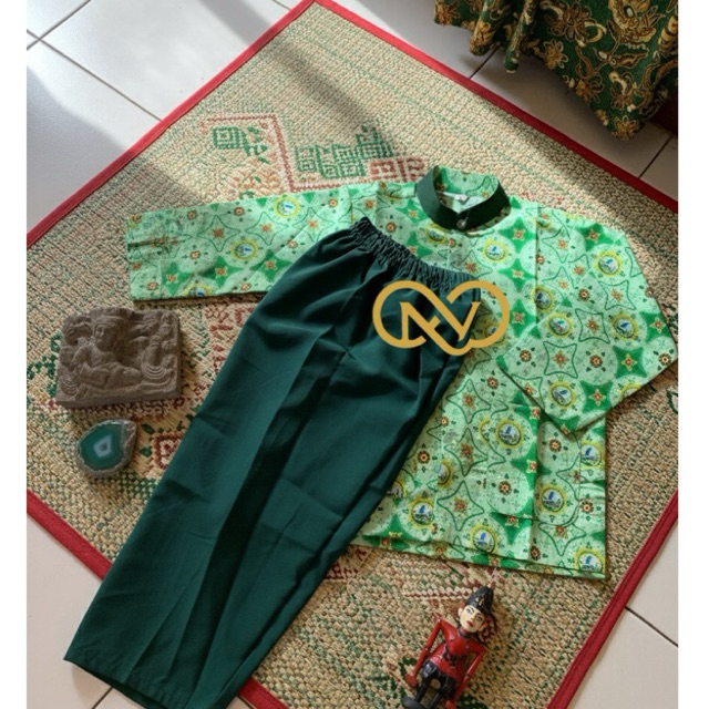 Setelan Baju Muslim koko Madrasah anak TPQ usia 3-15 tahun. Seragam ngaji anak cowok. Motif batik Ny