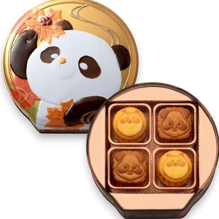 

(PO Hongkong HK) KeeWah Kee Wah Panda Mini White Lotus Seed Paste with Egg Yolk Telur - Mini Egg Custard Mooncake 4pcs Original