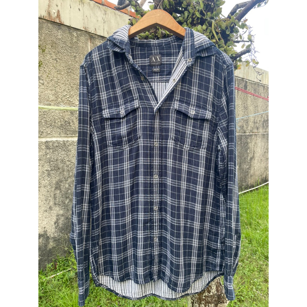 Kemeja pria cowok hoodie katun motif tartan kotak kotak navy putih Armani exchange premium preloved 