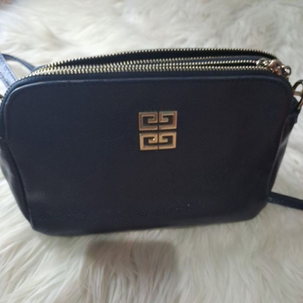 preloved tas slempang biru