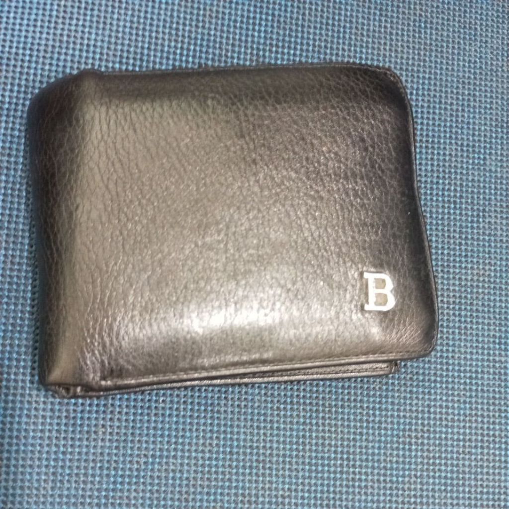 Dompet Bally