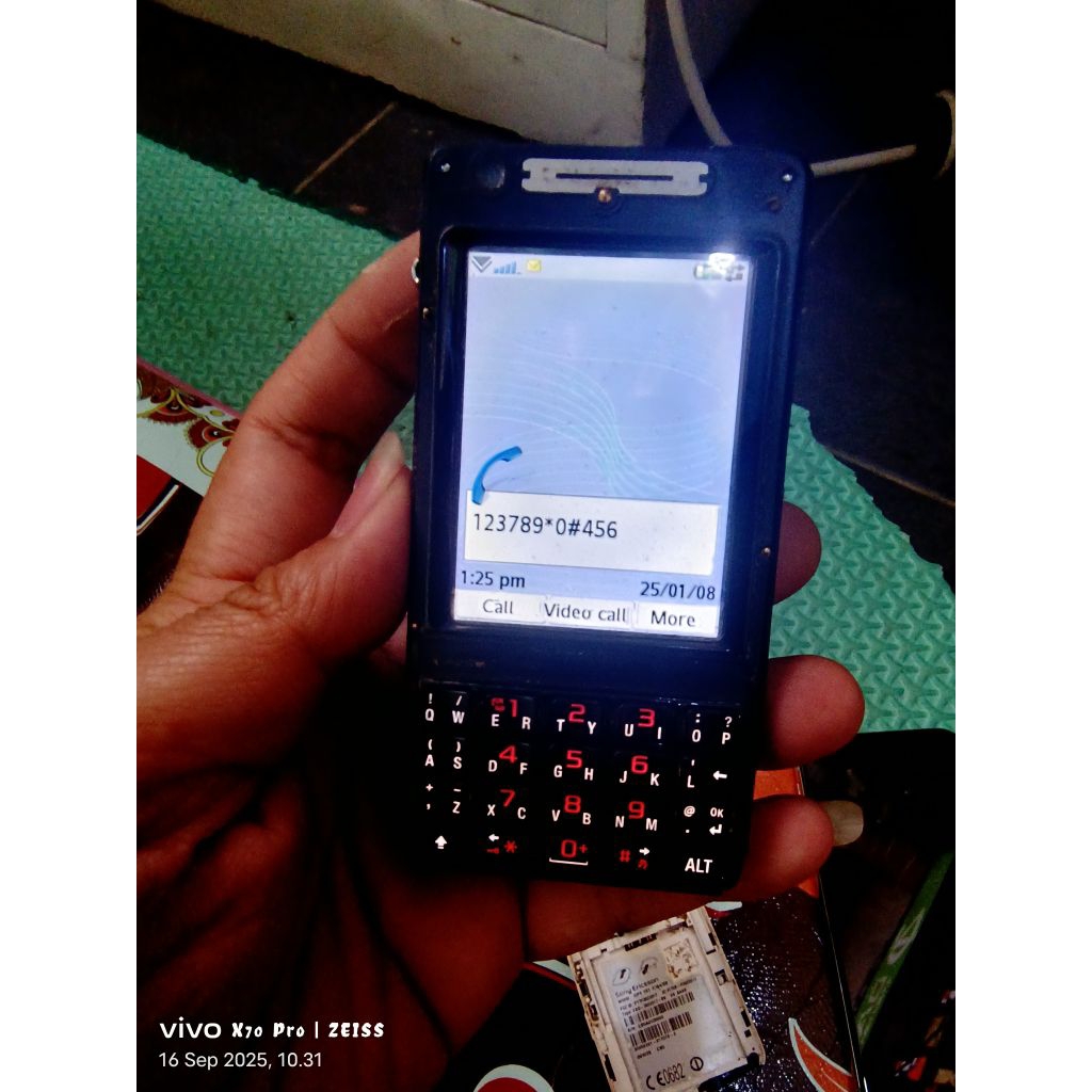 Sony Ericsson P1i Symbian Qwerty Legend Unik
