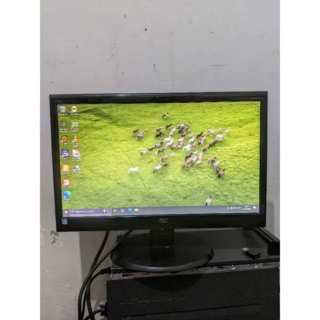 Monitor LCD AOC 19 inch ADA MINUS