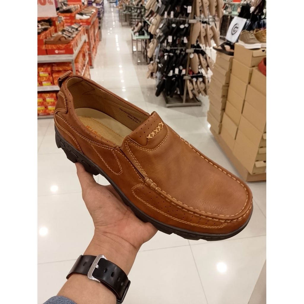 Watchout Sepatu Casual Pria