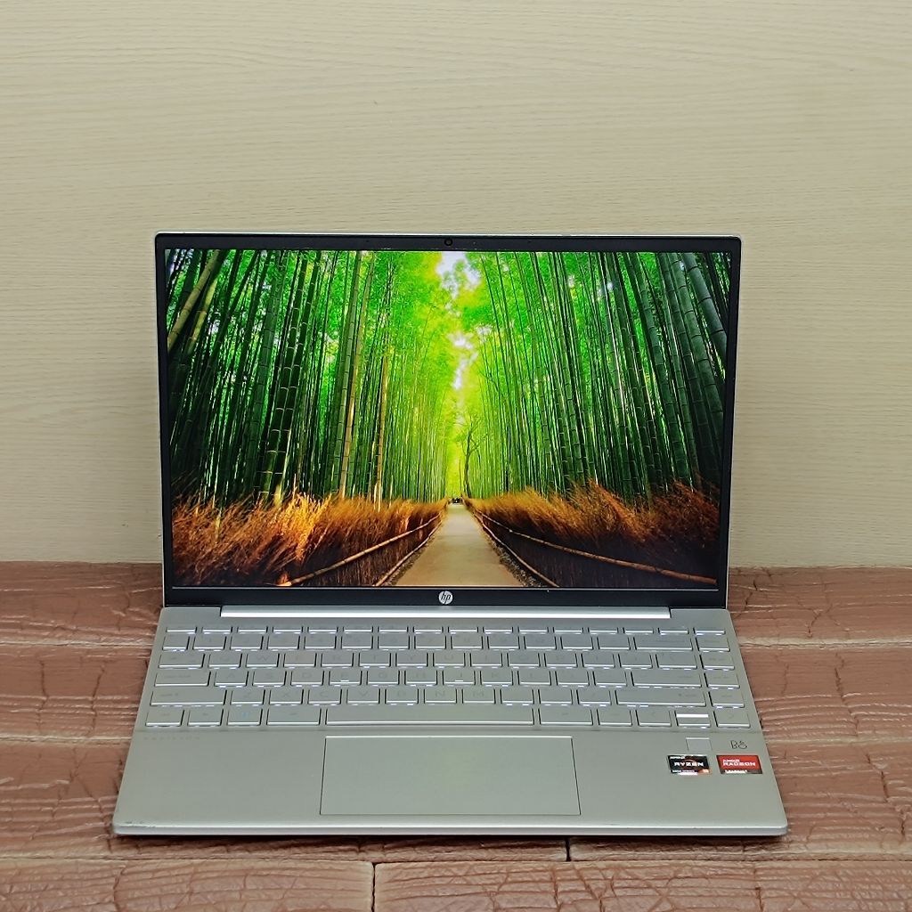 Laptop HP Pavilion Aero 13-be1000AU AMD RYZEN 5-5625U RAM 16GB SSD 1TB IPS Backlit
