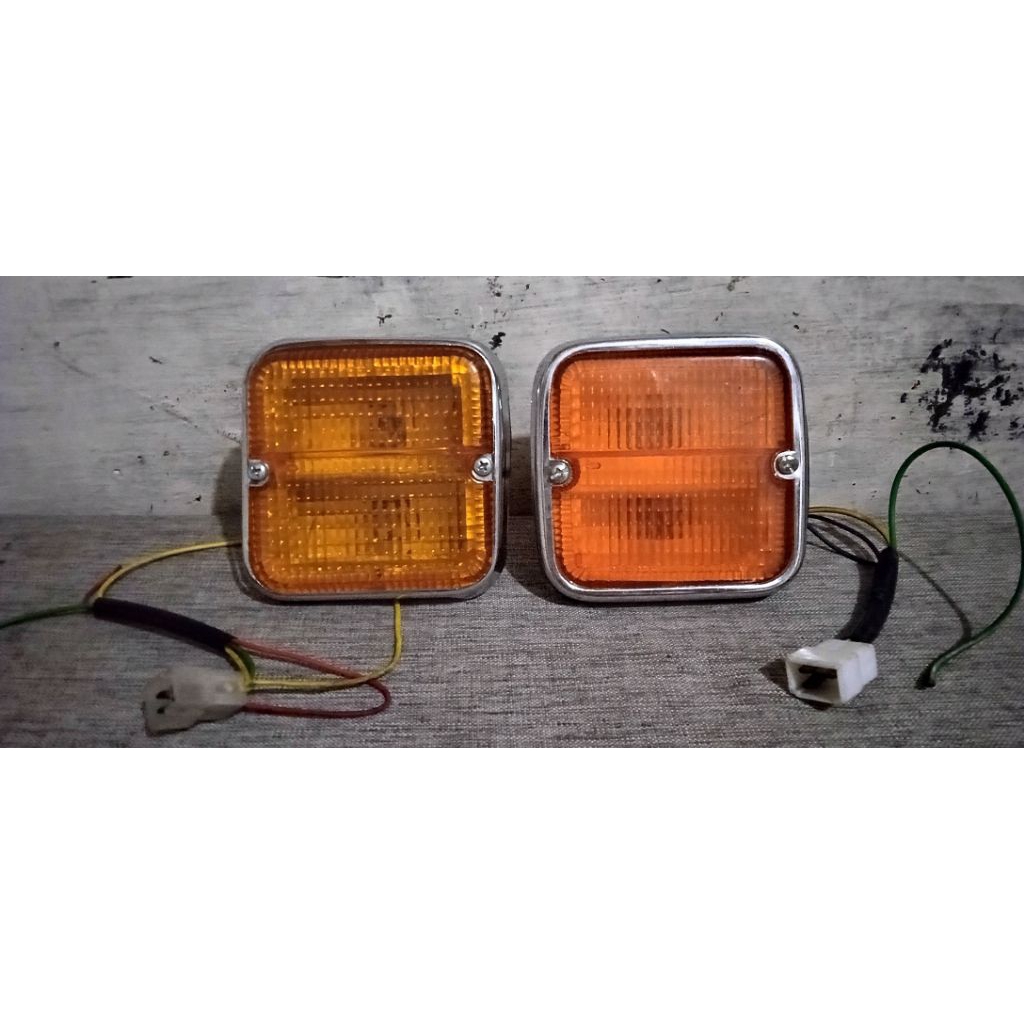 Lampu Sein Reting Depan Mobil Daihatsu Taft Kebo F50 Original