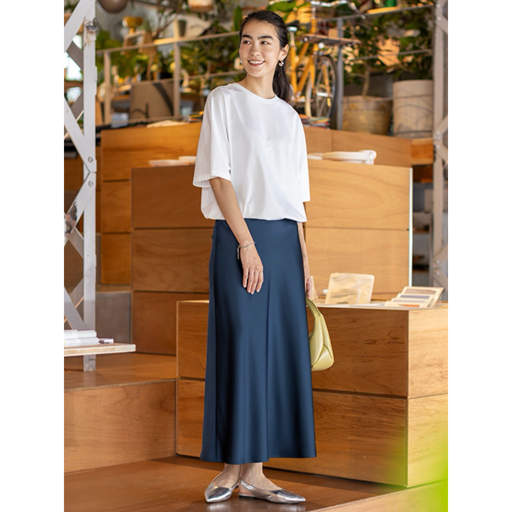 preloved uniqlo satin skirt