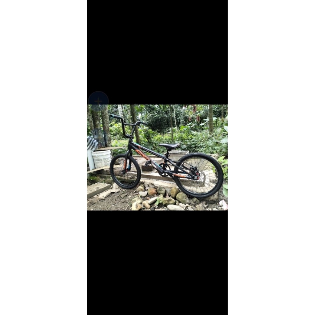 sepeda bmx poligon Blizzard