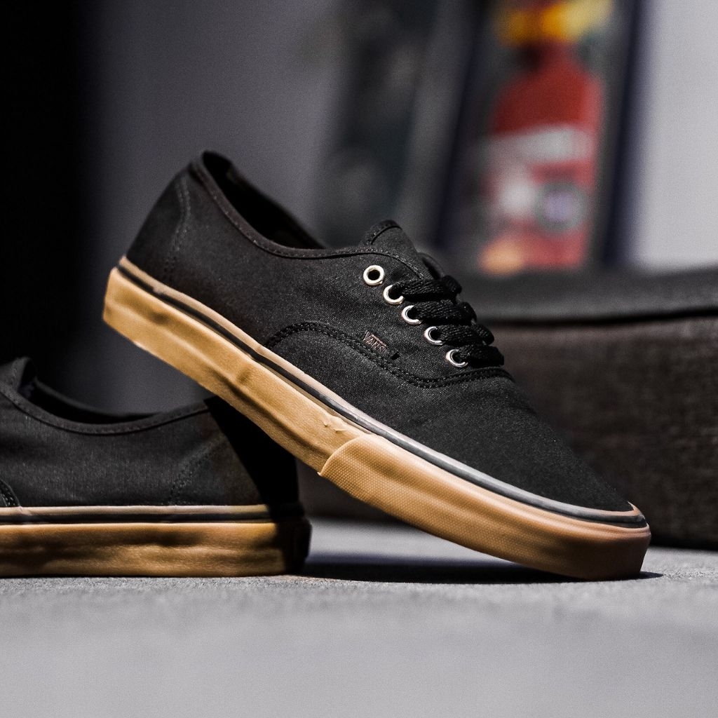 Vans Authentic Classic “ Black Rubber Gum “