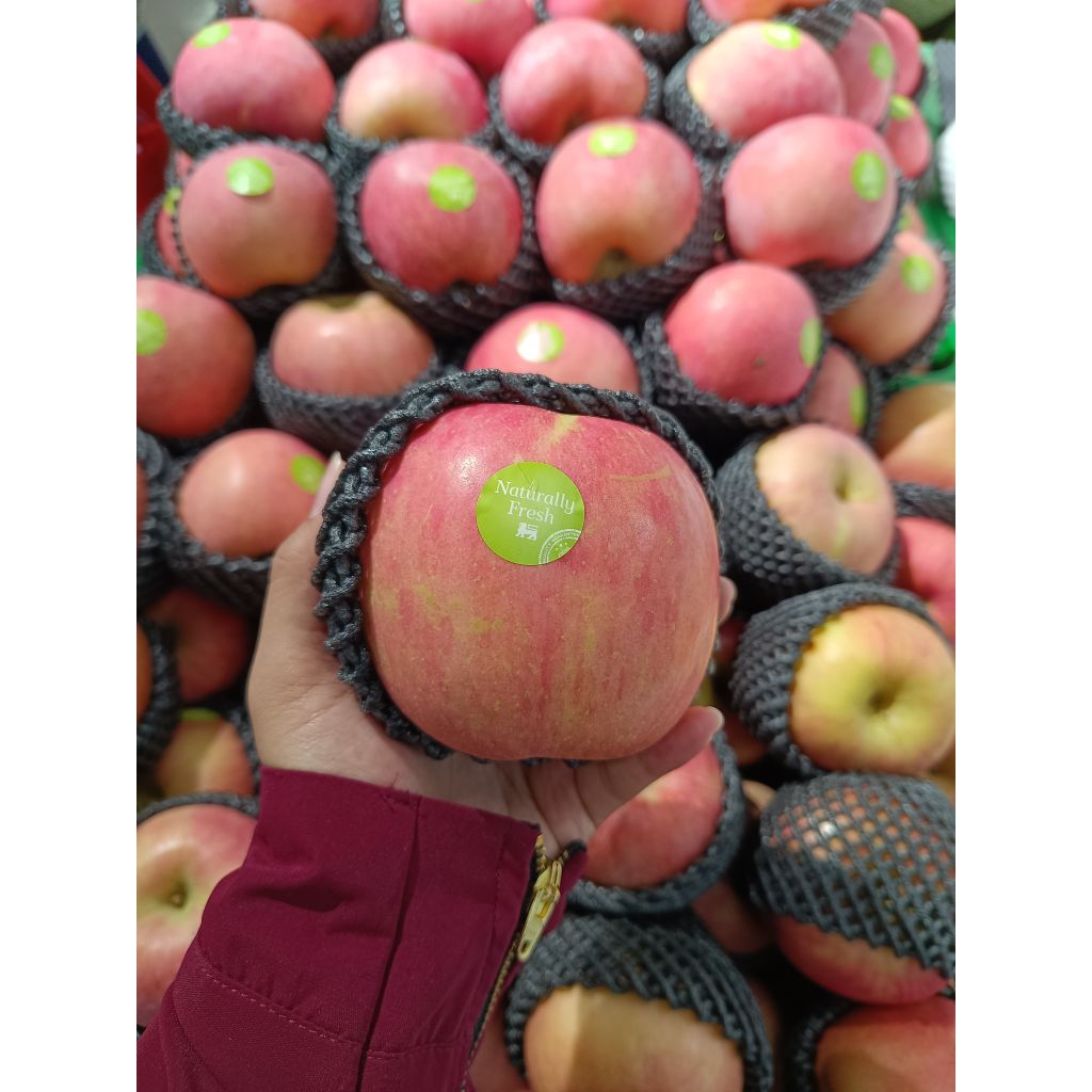 

Naturally Fresh Apel Fuji / Kg
