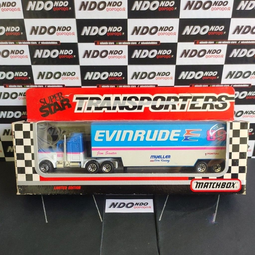 Matchbox Super Star Transporters Nascar Evinrude Racing Team #89 Jim Sauter