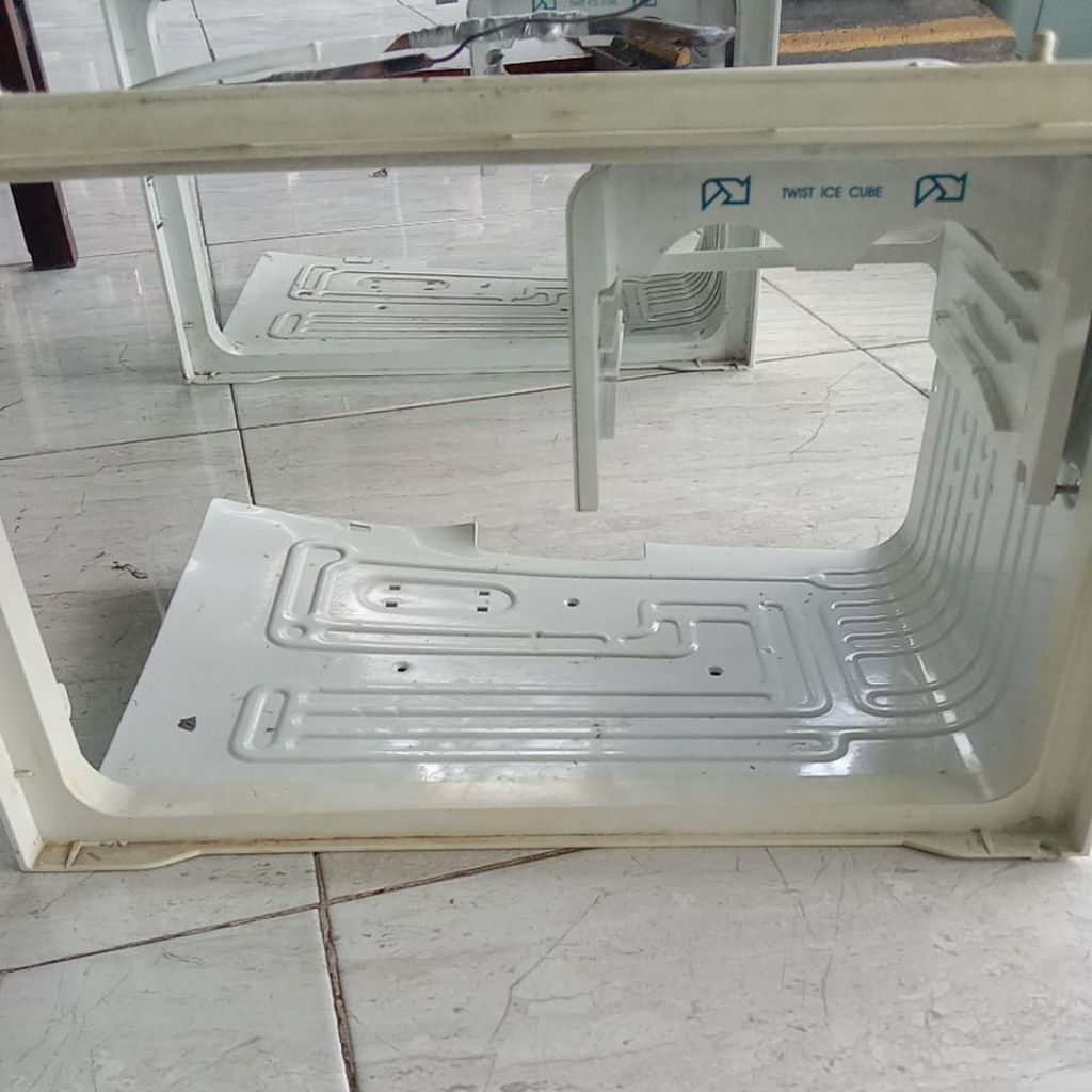 evaporator/evap kulkas Polytron 1pintu Pr-18