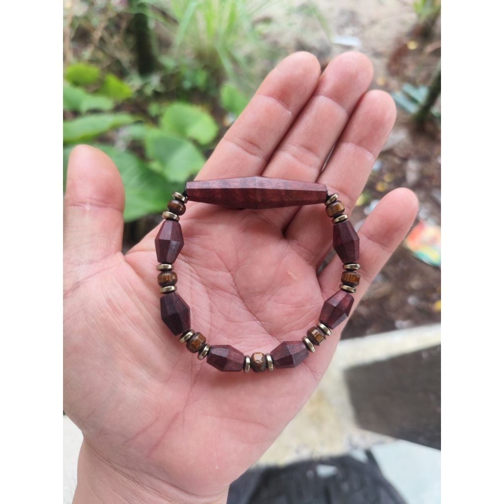 gelang lilis lamiyang bahan kayu raja (Bertuah)