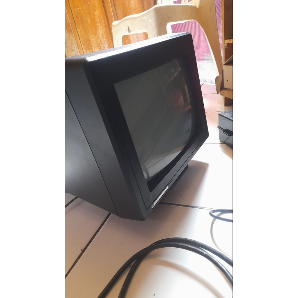 monitor tabung jadul  type cga bukan vga buat cpu 486 ke bawah