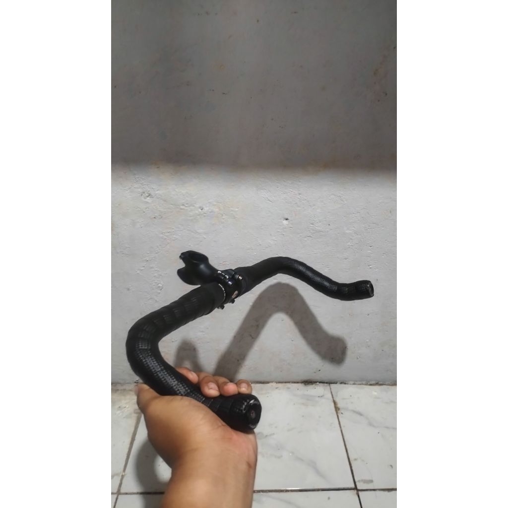 Barset Fixie Cinelli / Stem Cinelli Ant dan Bullhorn Cinelli lola Kondisi Second