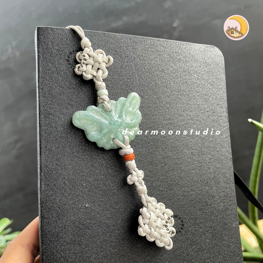 [READY LAST STOCK] KEYCHAIN MANGUNROK Bon Appetit Your Majesty Merch BAYMO