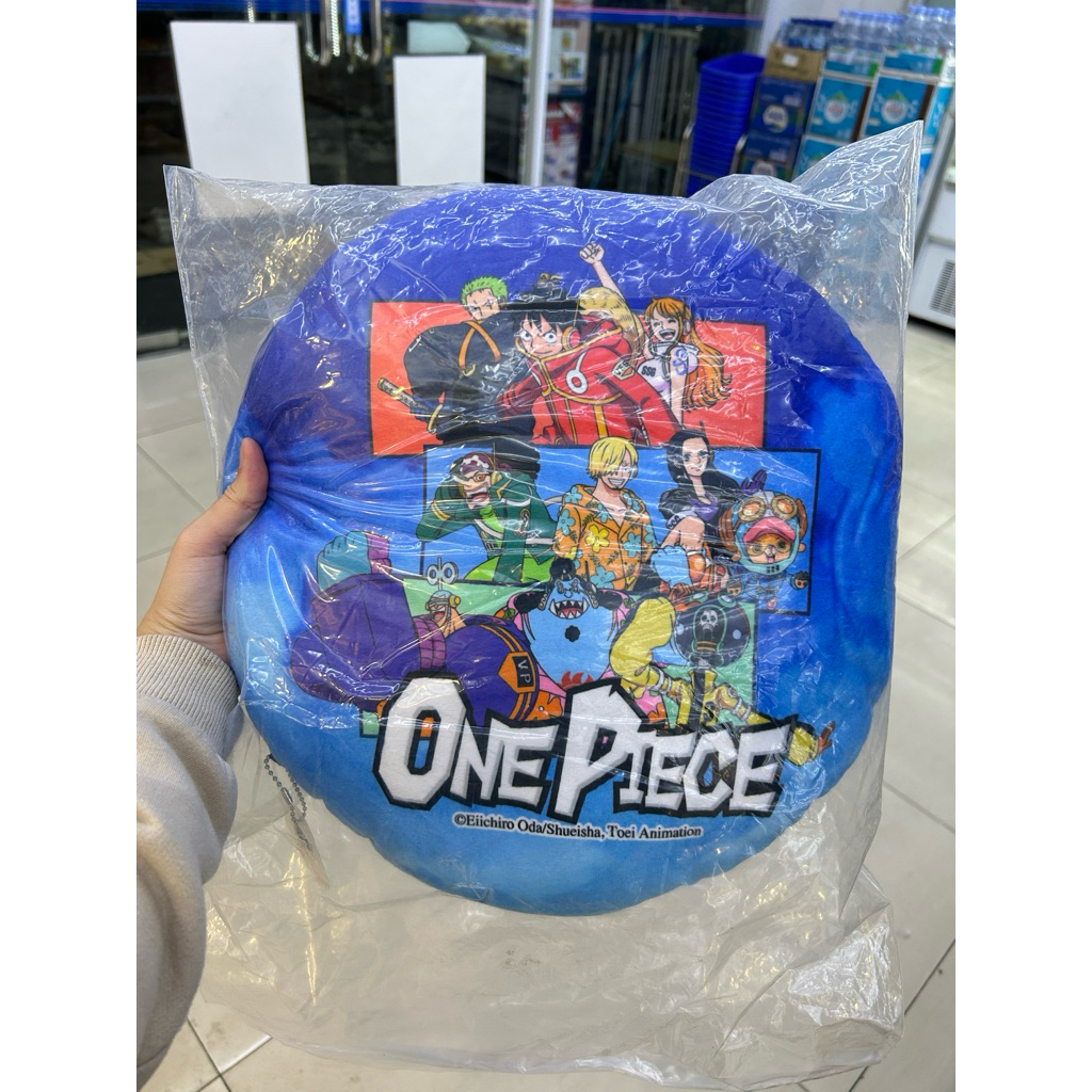 Bantal Lawson x One Piece